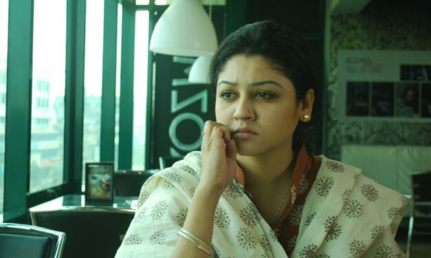 বেহুলা আসে, যেভাবে আসে