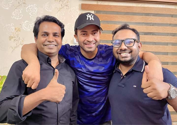 শাকিবের সঙ্গে সিনেমার ঘোষণা রায়হান রাফীর