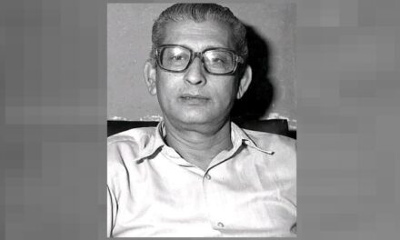 সিনেমার জন্য নটরডেম কলেজের শিক্ষকতা ছাড়েন কাজী জহির