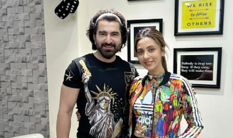 ‘চরিত্রটির জন্য লম্বা মেয়ের দরকার ছিল, মিমকে ভালো মানাবে’