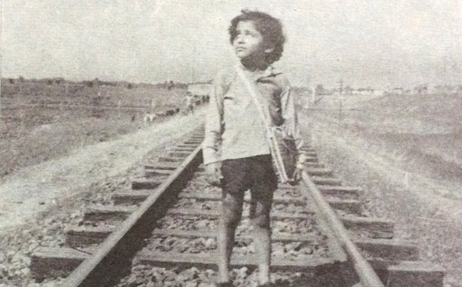 কতটা রং ছড়িয়ে ছিল ‘মেঘের অনেক রং’