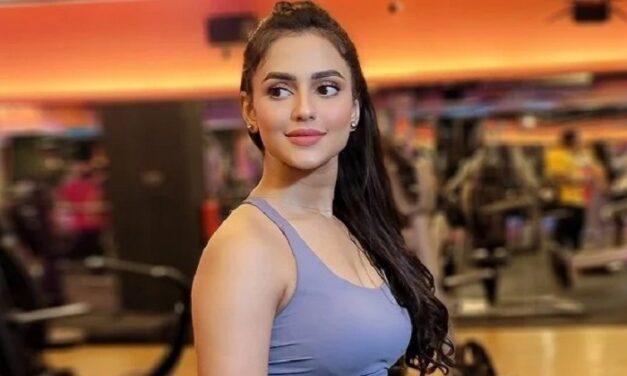 বিমানবন্দর থেকে গ্রেপ্তার নুসরাত ফারিয়া