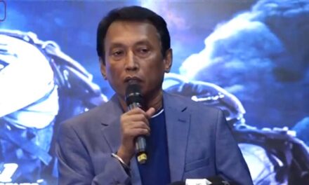 নির্বাচিত হওয়ার দুদিন পরই চলচ্চিত্র সমালোচকদের মামলার হুমকি