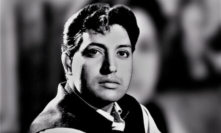 মুক্তিযুদ্ধের জন্য স্ত্রীকে উপহার দেয়া গাড়ি বিক্রি করে দেন আজিম