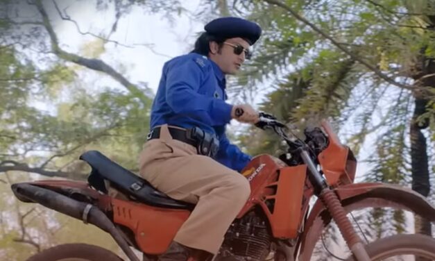 বুকের মধ্যে আগুন: দর্শকরা মিথ্যা বলছে?