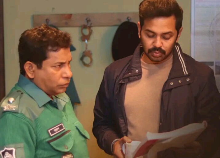 সবার মেরুদণ্ড সোজা থাকে না, আশফাক নিপুণেরটা থাকে