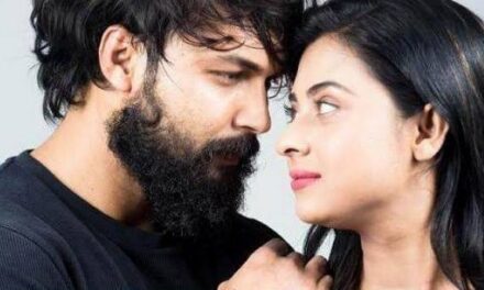 পুরোদমে লোকাল