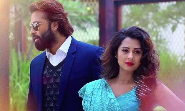 শাকিবের দাবি ‘সম্পর্ক নেই’, বুবলি বললেন ‘ঈদের পরও একসঙ্গে থেকেছি’