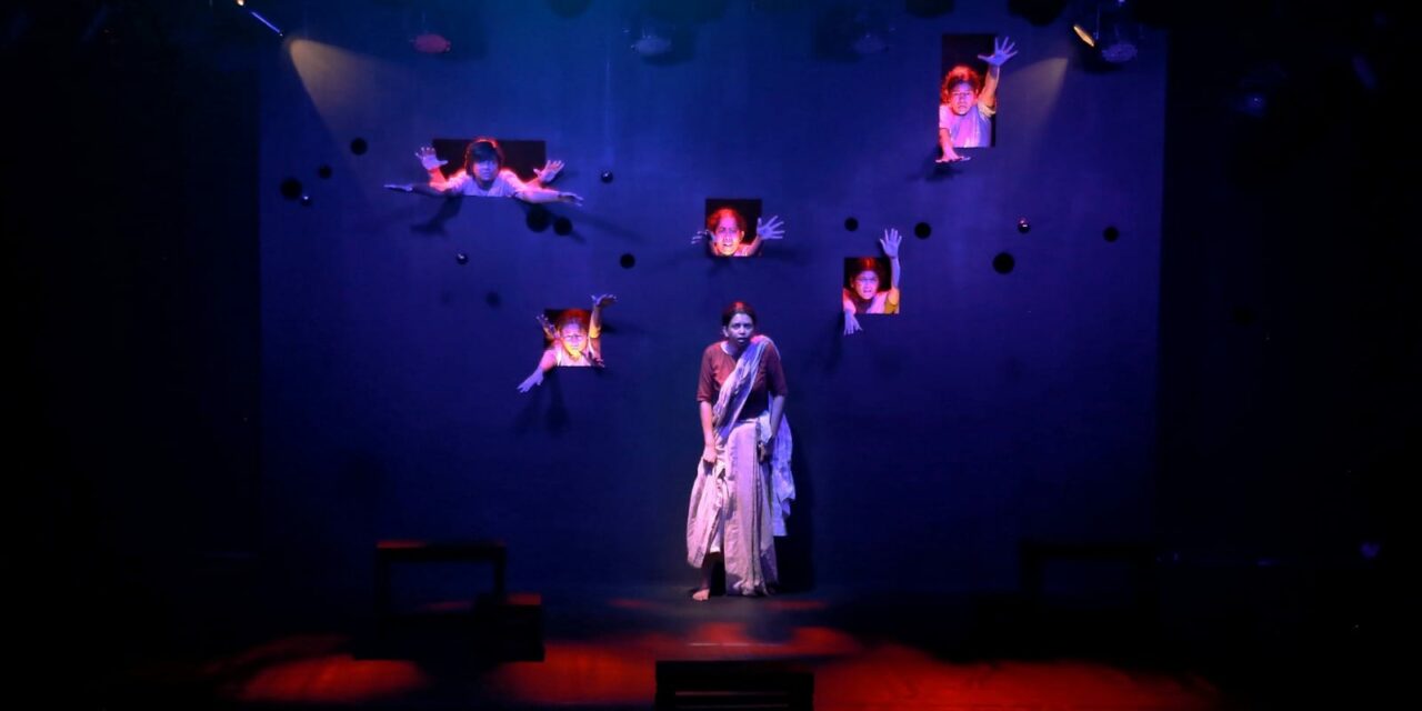 মঞ্চে ‘আমি বীরাঙ্গনা বলছি’ : বেদনার অতলস্পর্শী আখ্যান