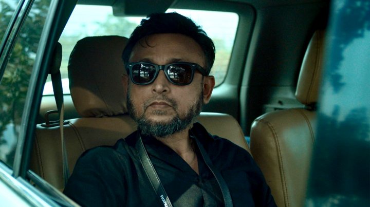 ব্রেইন স্ট্রোকের পর আইসিইউতে মোস্তফা সরয়ার ফারুকী