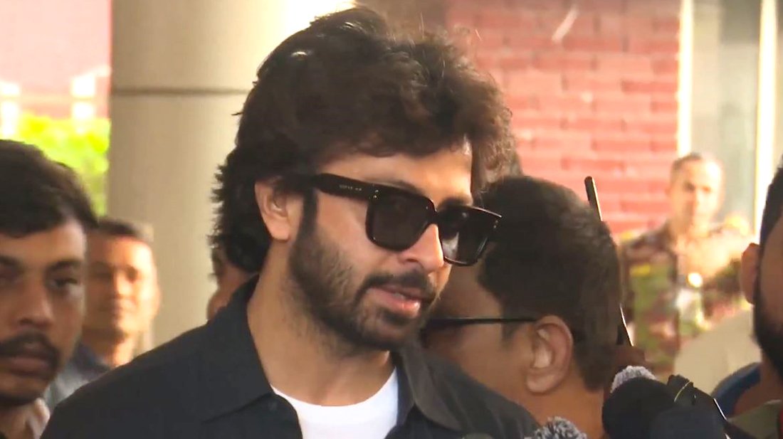 ‘দরদ’ শেষে ঢাকায় শাকিব খান, আগামী মাসে ‘রাজকুমার’