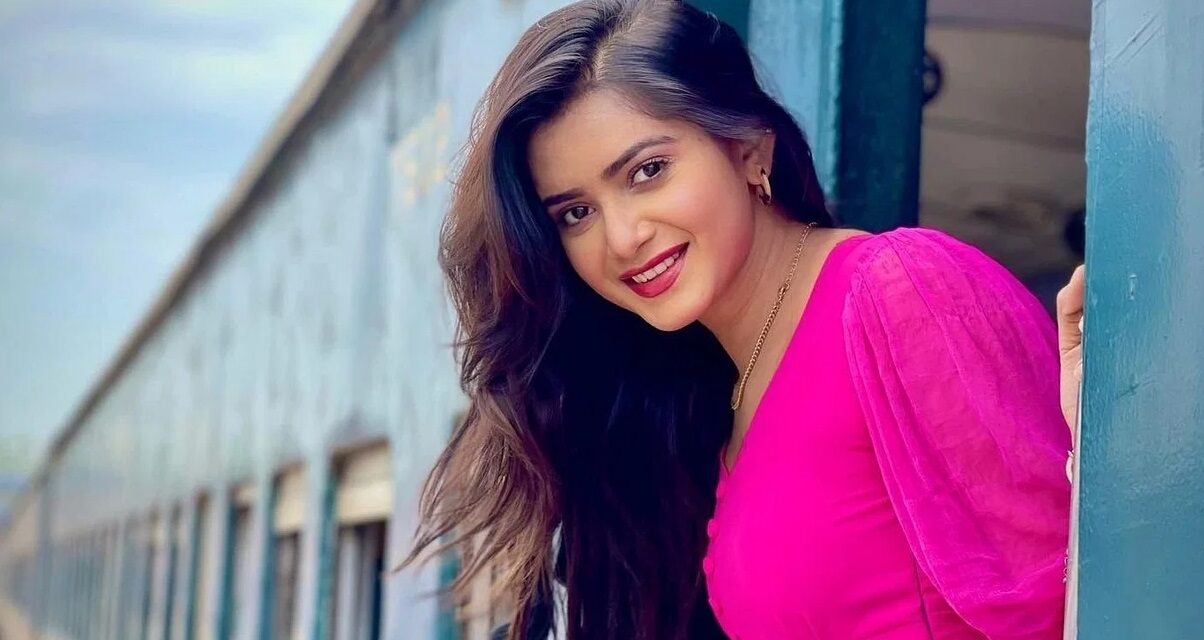 তানজিন তিশাকে সাংবাদিকদের বেঁধে দেয়া ‘২৪ ঘণ্টা’ শেষ হলো