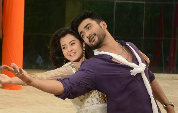 প্রথমটি ফ্লপ করলেও রোশান-বুবলির হাতে আরো সাত ছবি