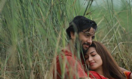 জীবনের কাছাকাছি ‘কাছের মানুষ দূরে থুইয়া’