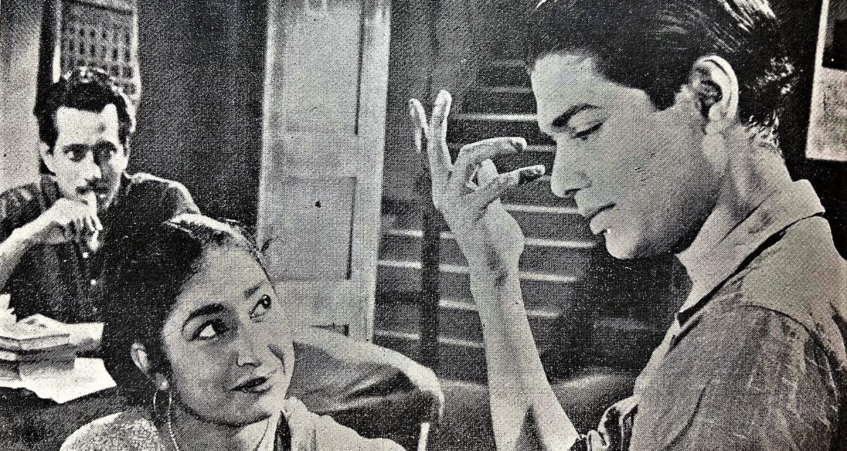 কাঁচের দেয়াল ঘিরে স্বার্থান্বেষী জীবন