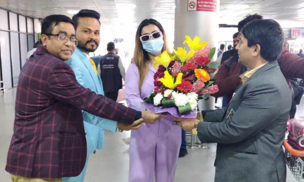 অভিমান করে মাহির ছেড়ে দেয়া সেই সিনেমায় কলকাতার কৌশানী