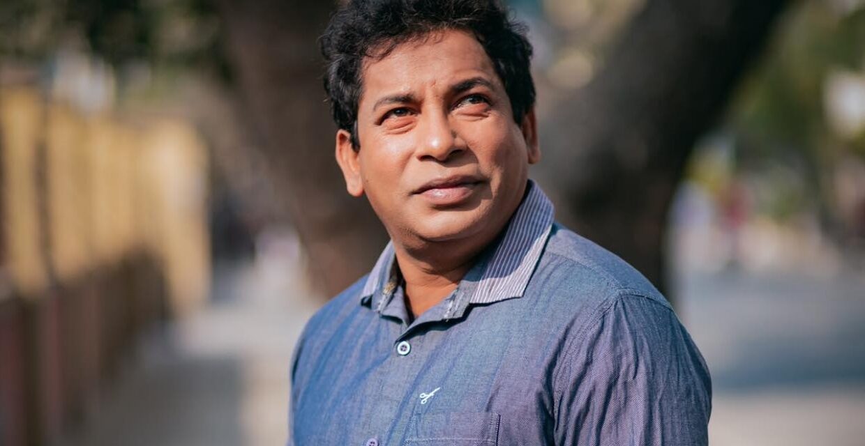 পরপর দুই নির্মাতার প্রথম সিনেমায় মোশাররফ করিম