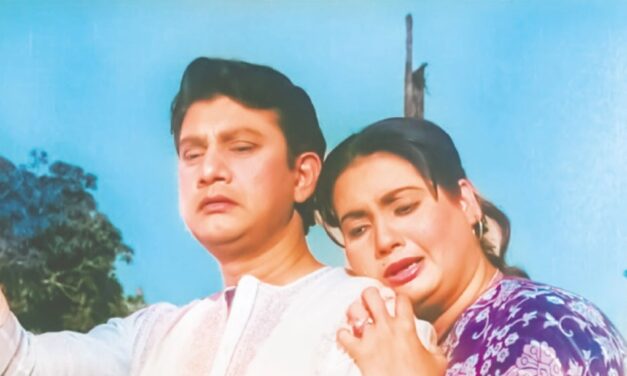 বিরল ঘটনা/ রঙিন হয়ে ফিরছে ‘সিঁদুর নিও না মুছে’