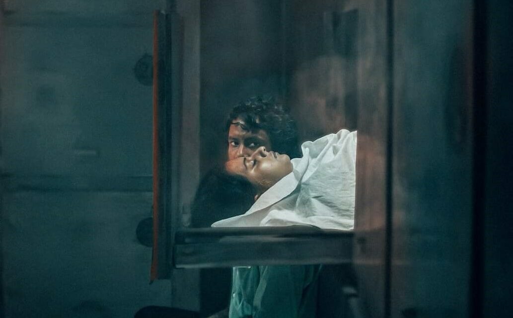 দেয়ালের দেশ: বিষাদগ্রস্ত এক দিনের সংসার