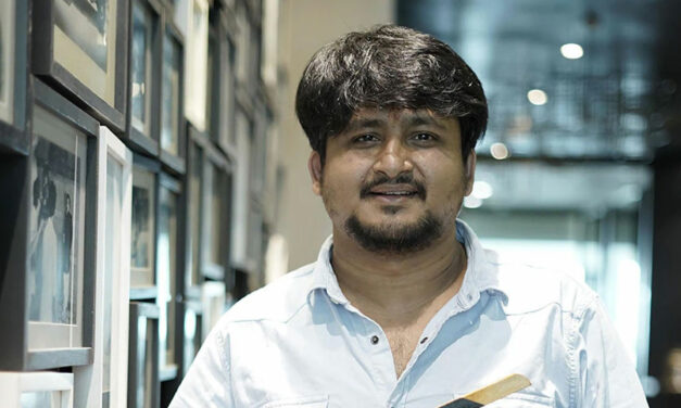 চরকির জন্য শুটিং করায় শাস্তি পাচ্ছেন ভারতীয় নির্মাতা