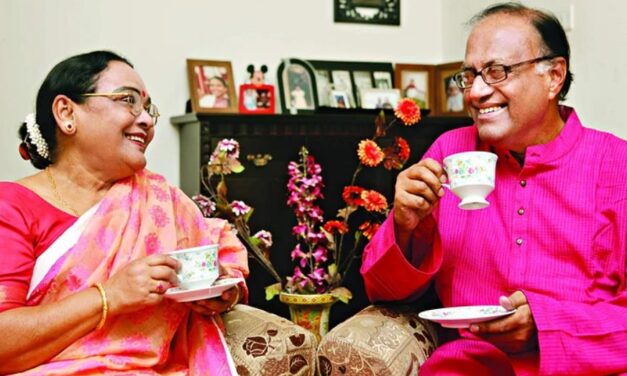 মণিকে রেখে চলে গেলেন মিন্টু