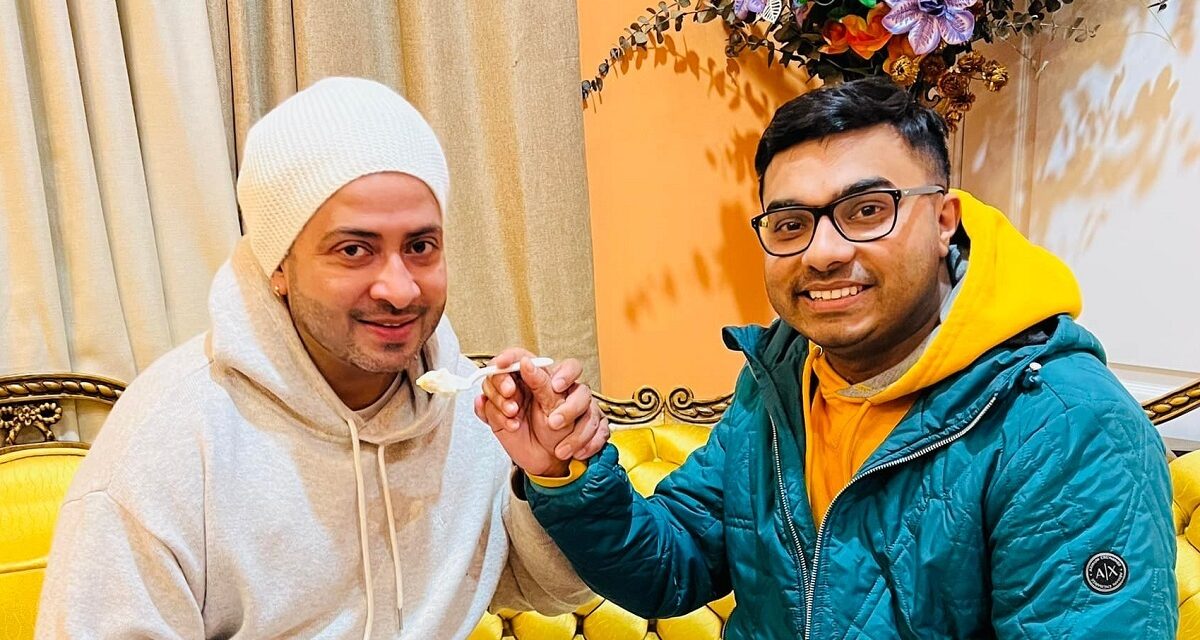 অনুদানের চেক নেয়ার দুই বছর পার, শাকিব খানের ‘মায়া’ ছাড়লেন হিমেল আশরাফ