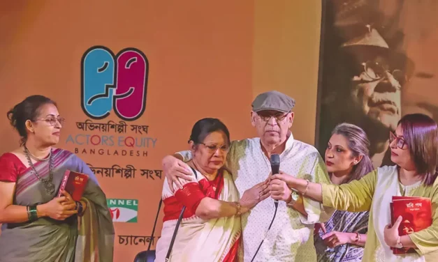 তিন বছর ধরে ক্যানসারের সঙ্গে লড়ছেন আবুল হায়াত