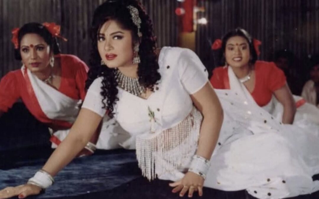 দিতির গুরুত্ব কমিয়ে প্রধান নায়িকা হয়ে উঠেন মৌসুমী