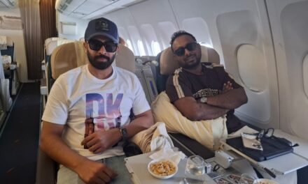 শাকিব খান থাকলেই লাইক-কমেন্টের বন্যা, শ্রীলঙ্কাযাত্রায় দেখা গেল আরেকবার