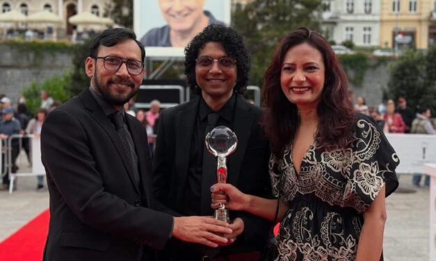 কার্লভি ভারি উৎসবে ‘প্রক্সিমা গ্র্যান্ড প্রিক্স’ জিতল ‘বালুর নগরীতে’