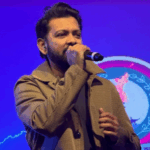 মেয়ে বড় হয়ে যাচ্ছে, এখন যদি মঞ্চে দাঁড়িয়ে গাই ‘দূরে তুমি দাঁড়িয়ে’—দেখতে কেমন লাগে!