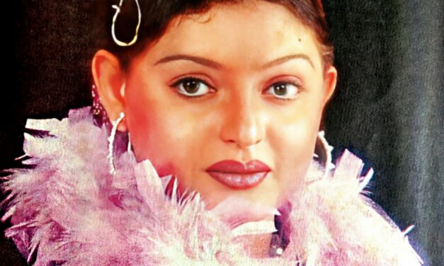 আয়নার কথা