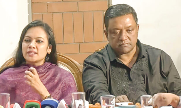 শুধু হল মালিকরা নয় ‘প্রিন্স’ প্রযোজকদের ওপর ক্ষেপেছে সার্টিফিকেশন বোার্ডও