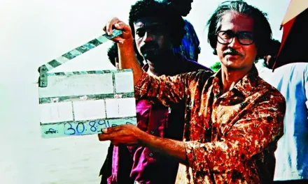 পাপেট-চিত্রশিল্পের গণ্ডি ছাপিয়ে নাটকেও উজ্জ্বল মুস্তাফা মনোয়ার